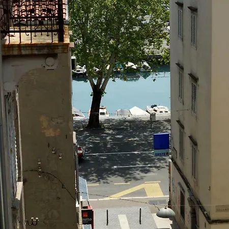 Tia Rijeka