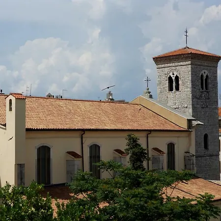 Tia Rijeka